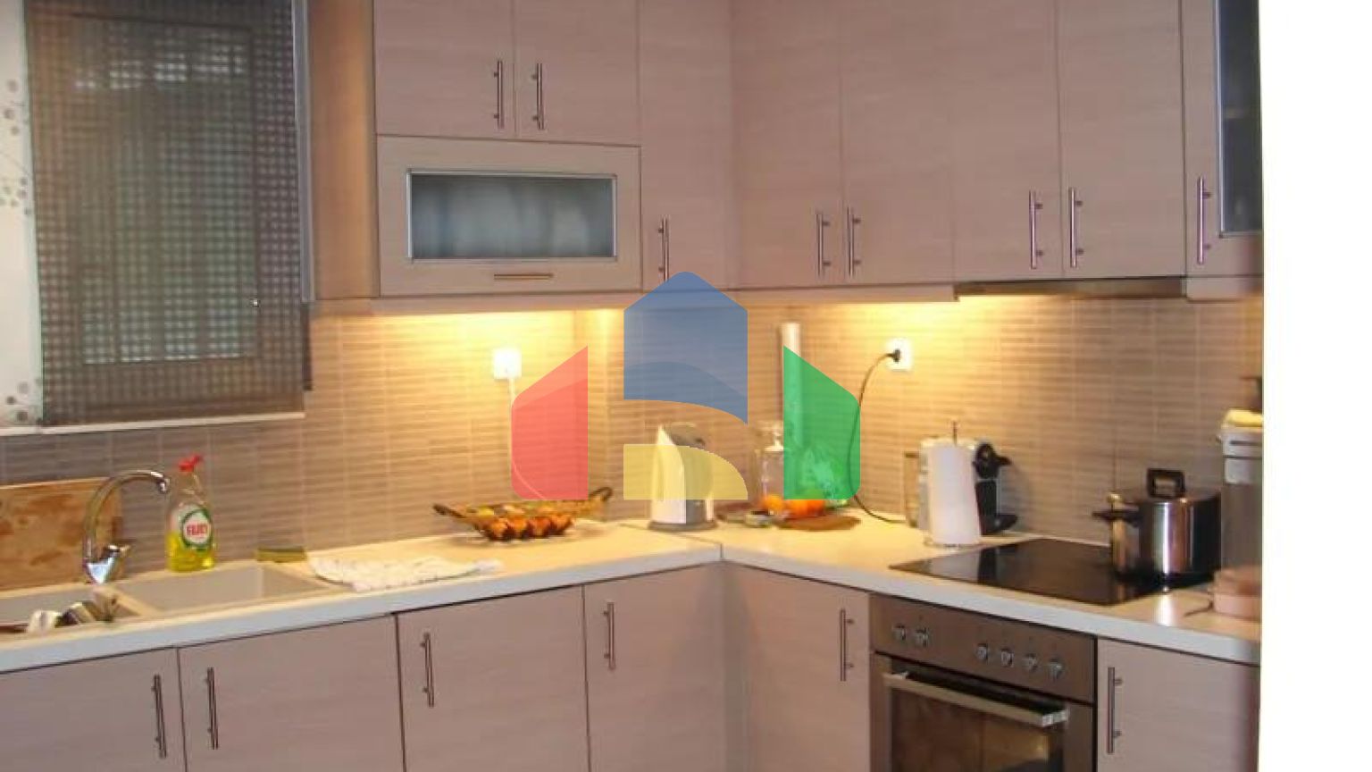 Продаж - Квартира 96 m² в Афінах