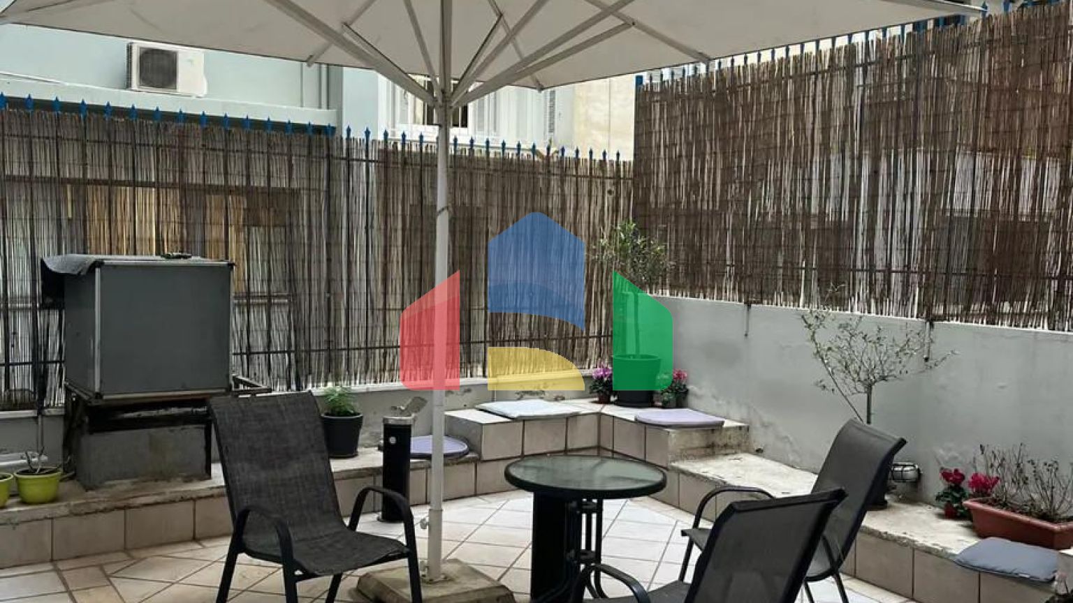 Продаж - Будівля 1491 m² в Афінах