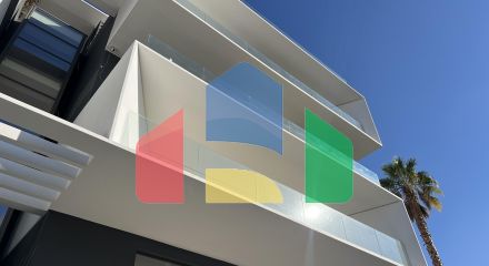 Продаж - Таунхаус 310 m² в Афінах