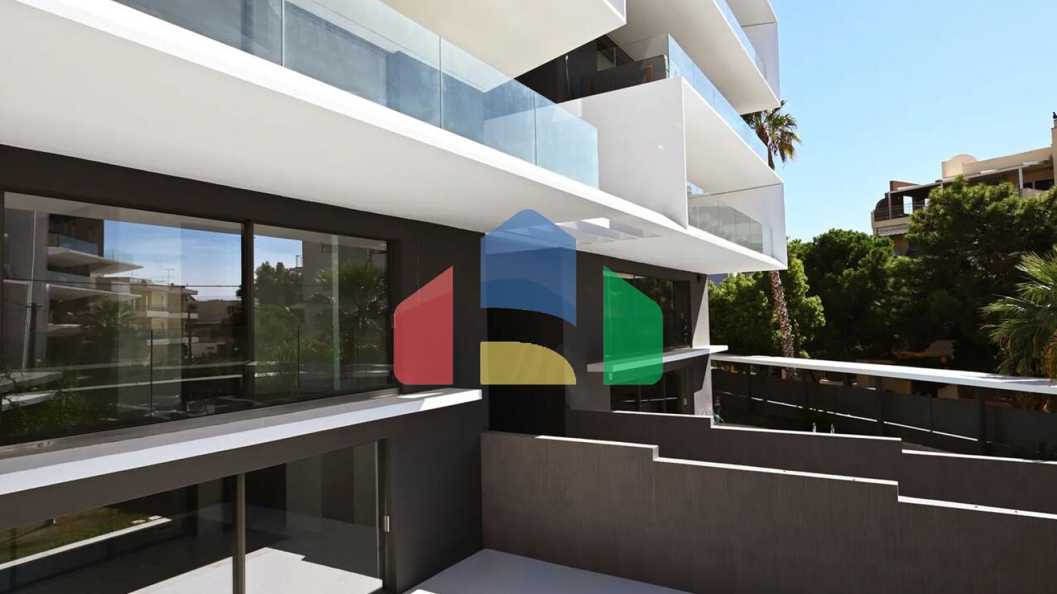 Продаж - Таунхаус 310 m² в Афінах