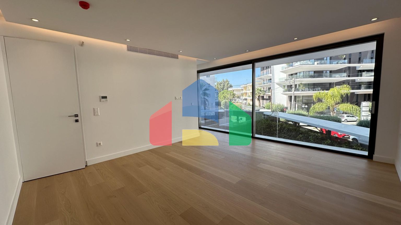 Продаж - Таунхаус 310 m² в Афінах