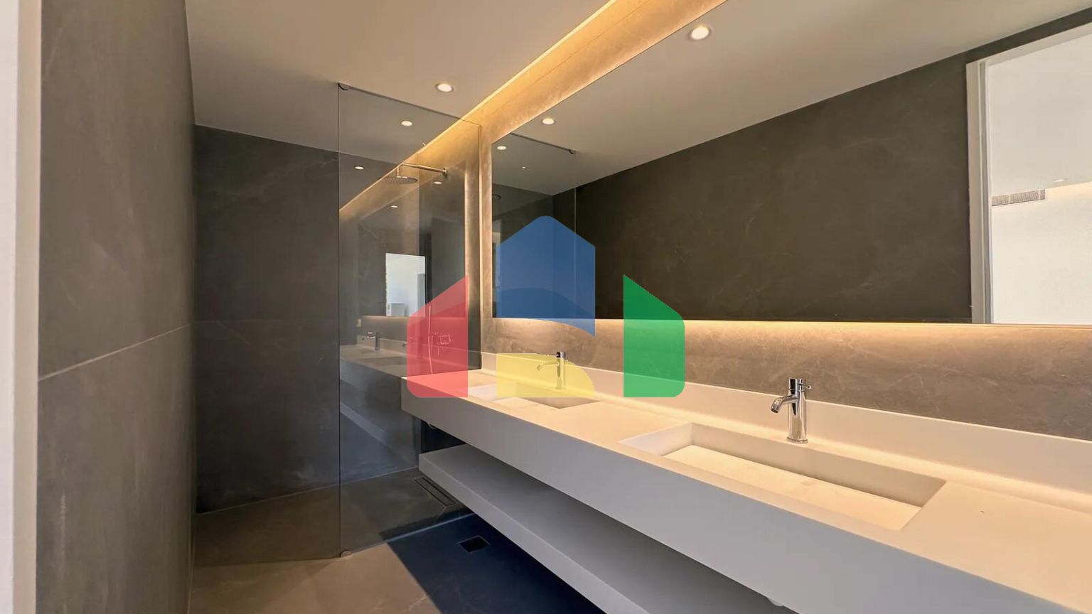 Продаж - Таунхаус 310 m² в Афінах