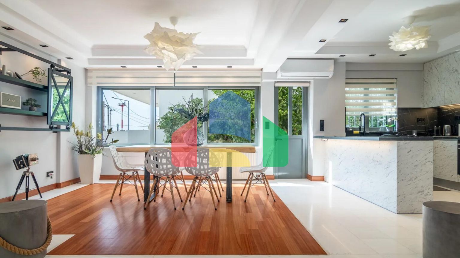 Продажа - Коттедж 270 m² в Афинах