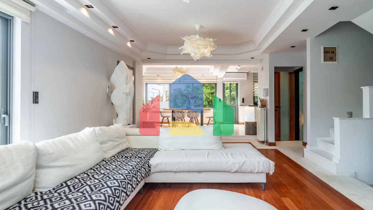 Продажа - Коттедж 270 m² в Афинах