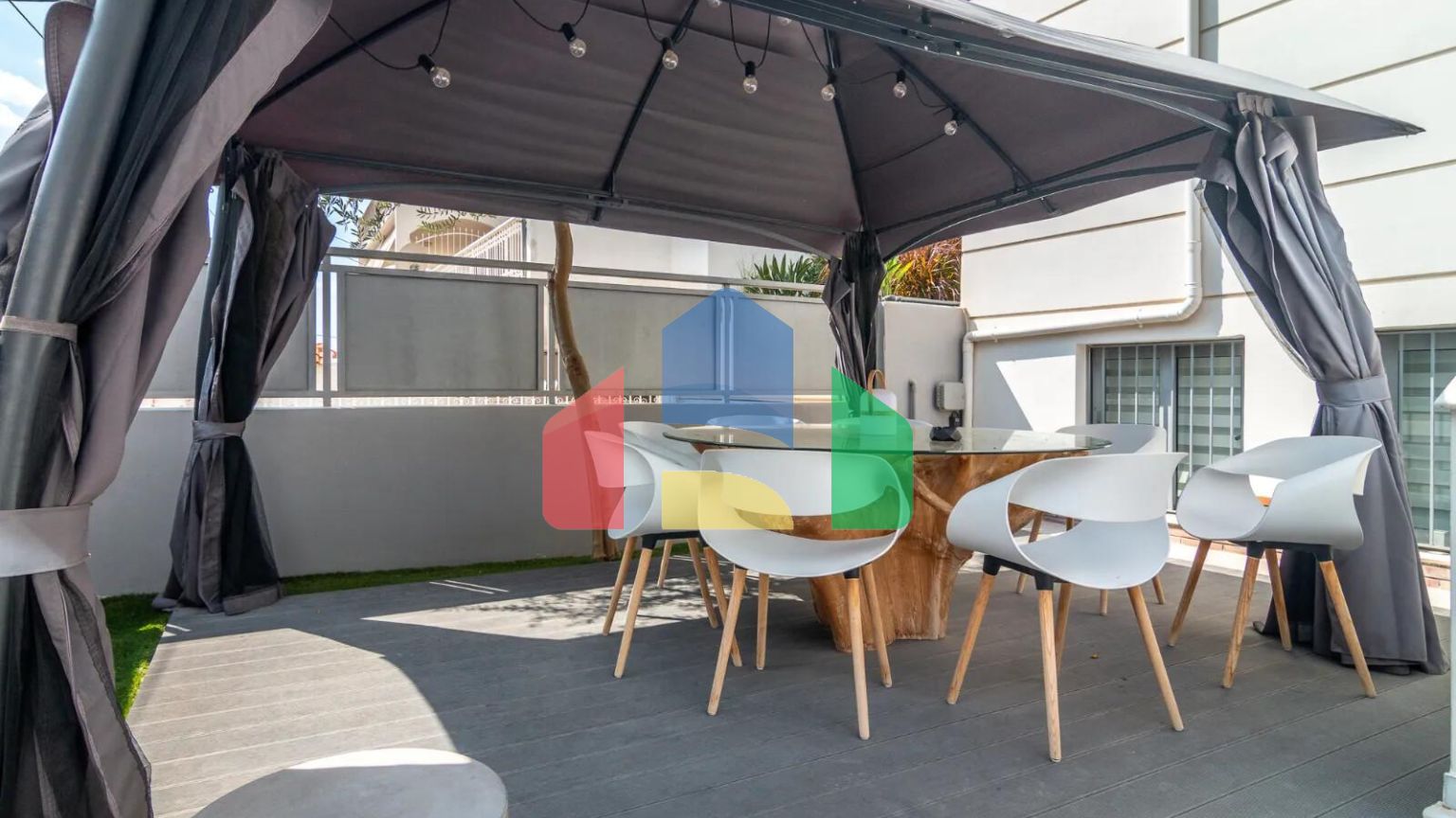 Продажа - Коттедж 270 m² в Афинах