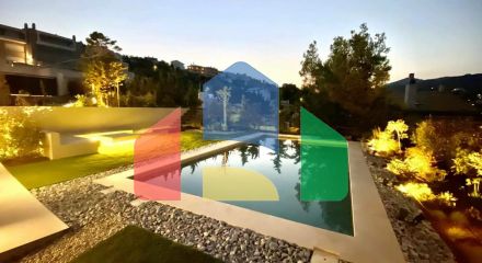 Продаж - Котедж 326 m² в Афінах