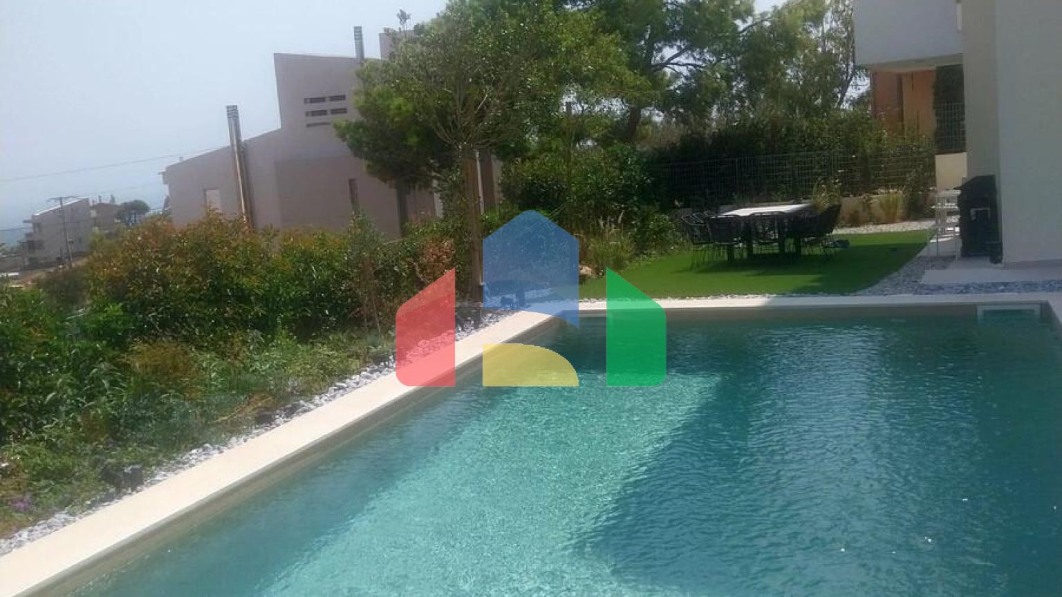 Продаж - Котедж 326 m² в Афінах