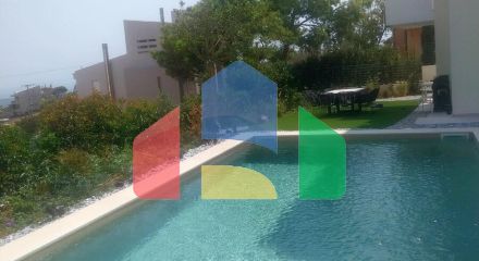 Продаж - Котедж 326 m² в Афінах