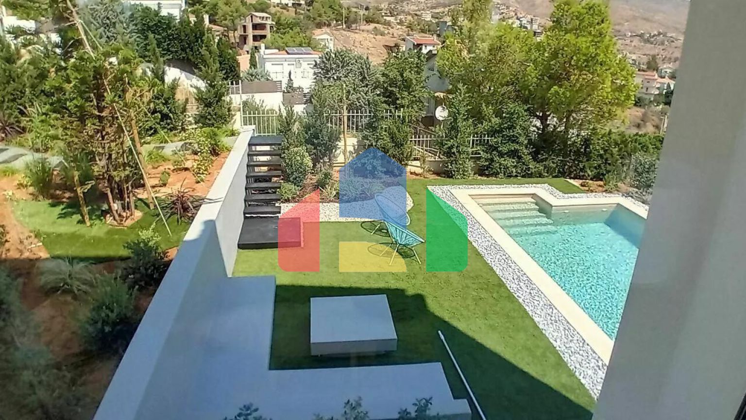 Продаж - Котедж 326 m² в Афінах