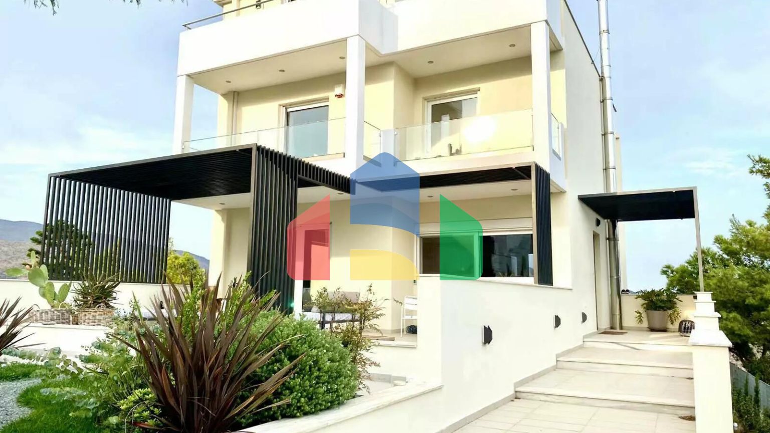 Продаж - Котедж 326 m² в Афінах