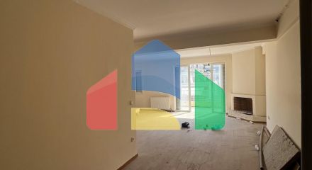 Продаж - Таунхаус 112 m² в Афінах