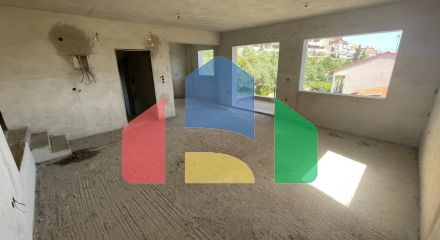 Продажа - Здание 365 m² в Кавале