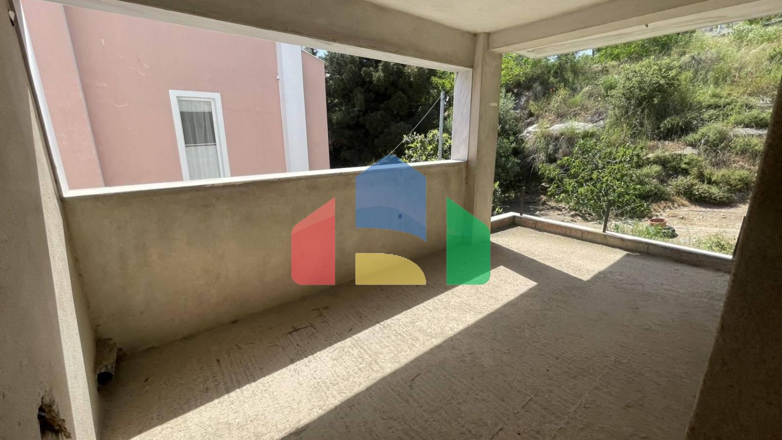 Продажа - Здание 365 m² в Кавале