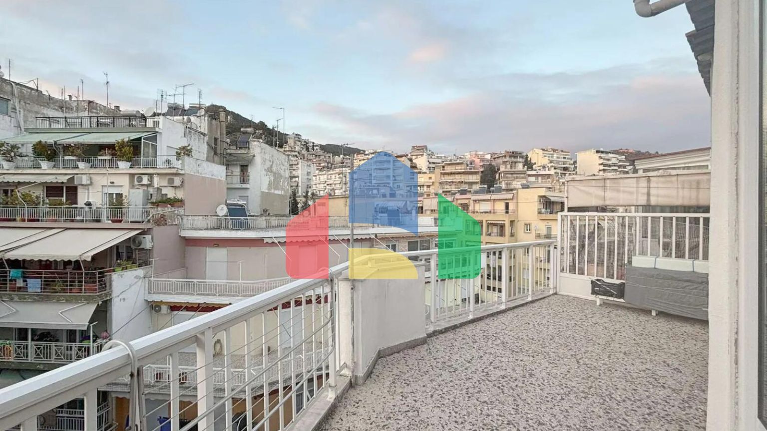 Продаж - Квартира 75 m² в Кавалі