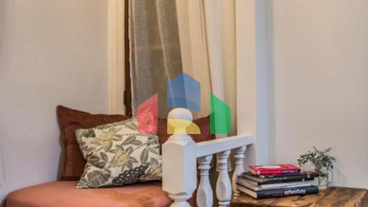 Продаж - Готель 376 m² в Кавалі