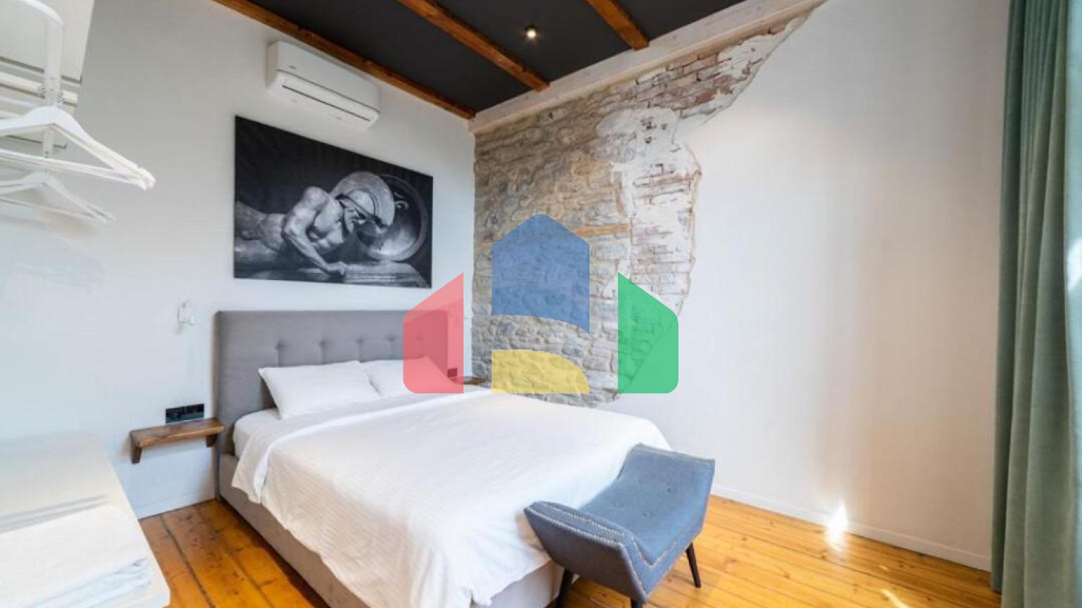 Продаж - Готель 376 m² в Кавалі