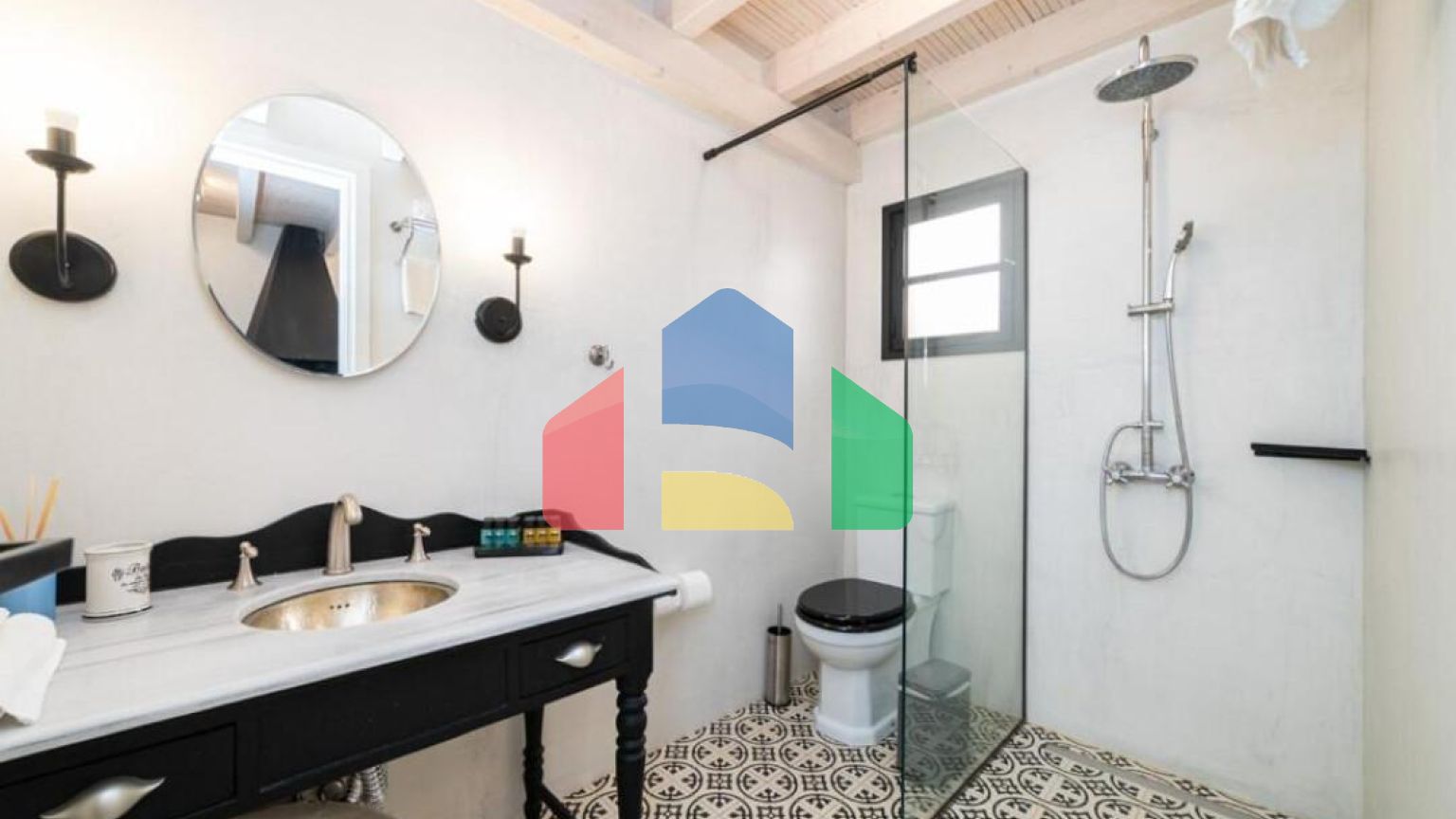 Продаж - Готель 376 m² в Кавалі