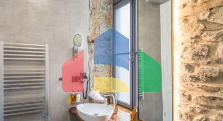 Продаж - Готель 376 m² в Кавалі