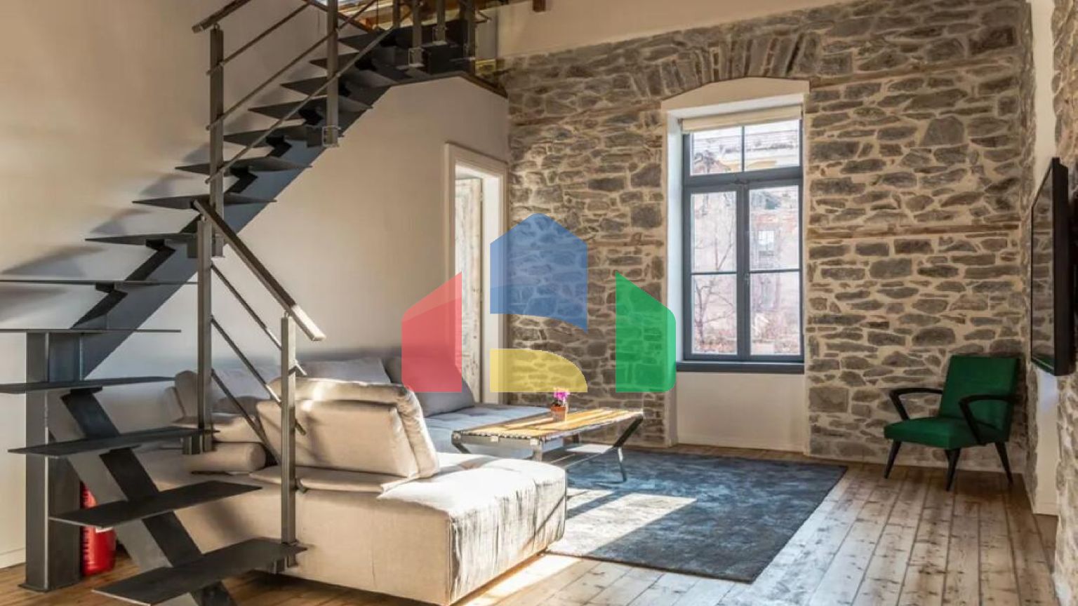 Продаж - Готель 376 m² в Кавалі