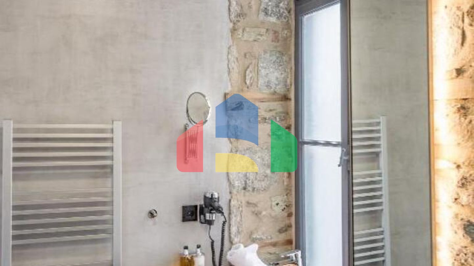 Продаж - Готель 376 m² в Кавалі