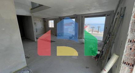 Продаж - Таунхаус 204 m² в Кавалі