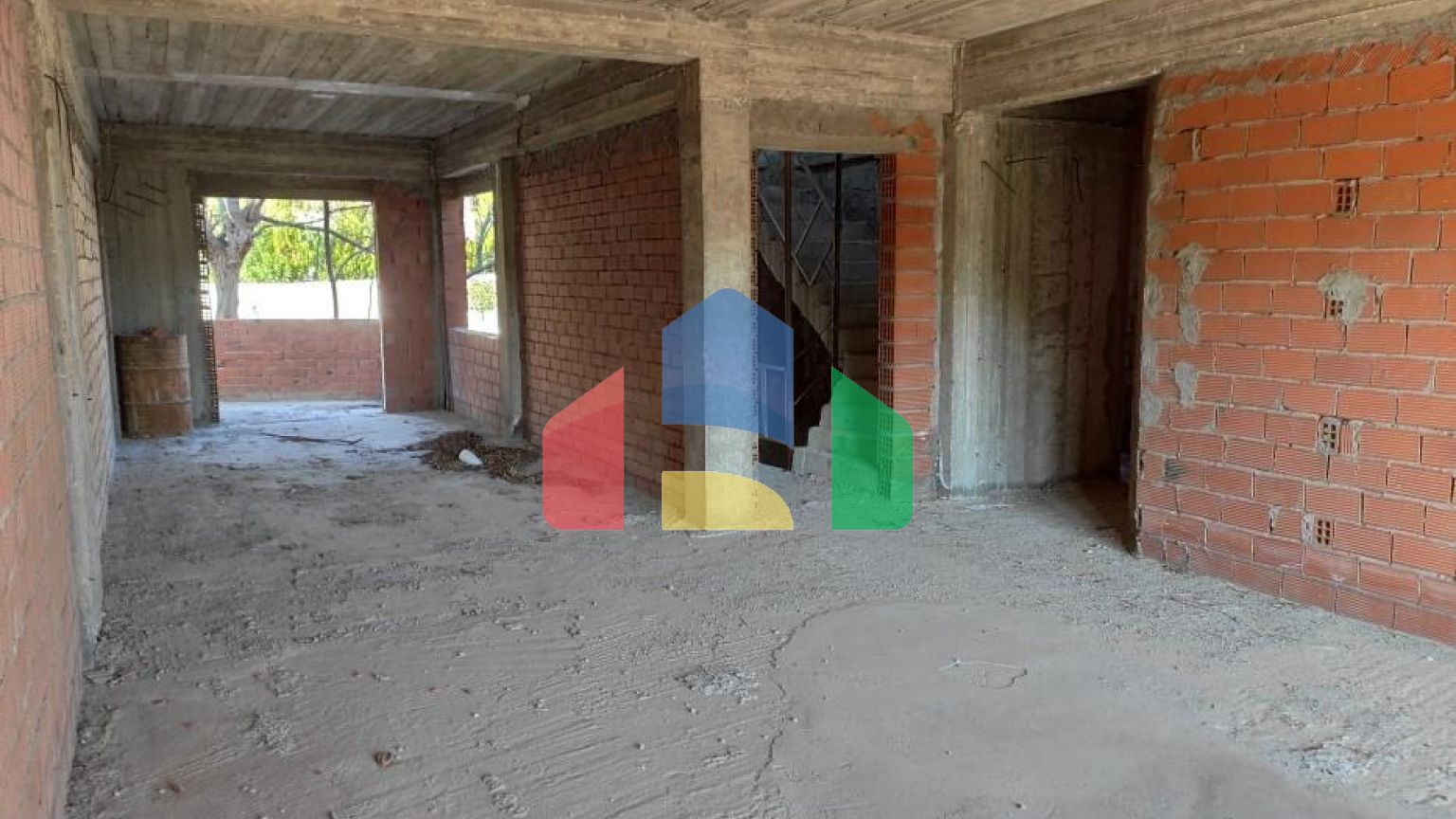 Продажа - Здание 560 m² в Кавале