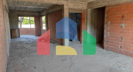 Продажа - Здание 560 m² в Кавале