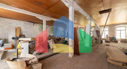 Продаж - Будівля 830 m² в Кавалі