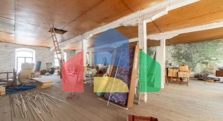 Продаж - Будівля 830 m² в Кавалі