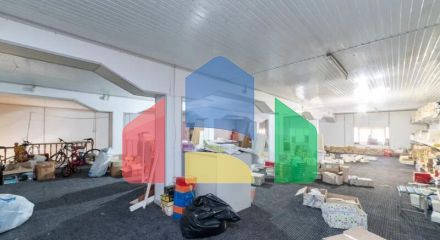 Продаж - Будівля 830 m² в Кавалі