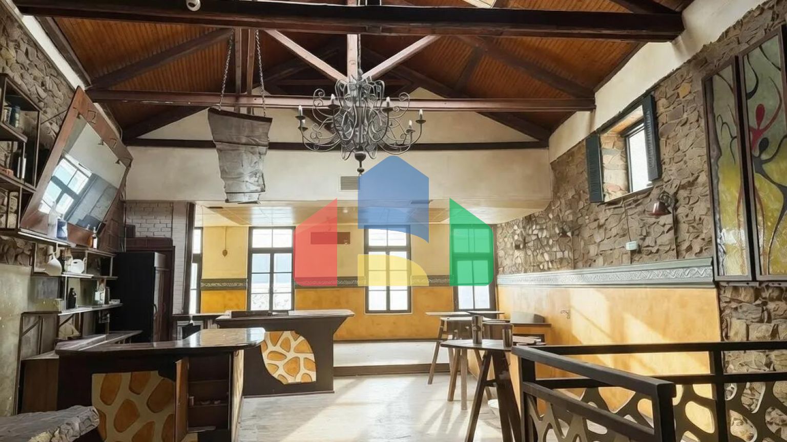 Продаж - Комерційна нерухомість 140 m² в Кавалі