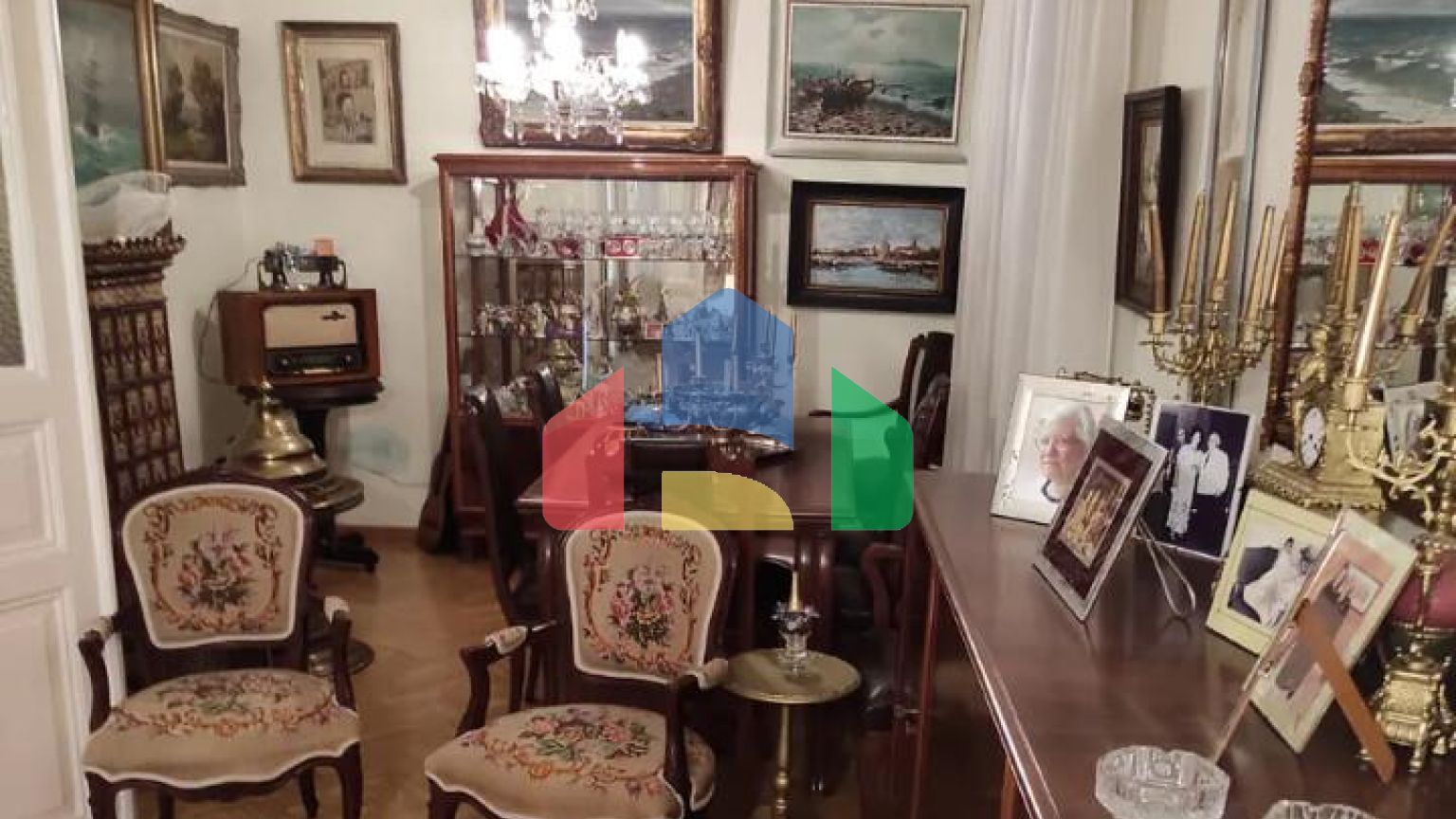 Продаж - Котедж 220 m² в Кавалі