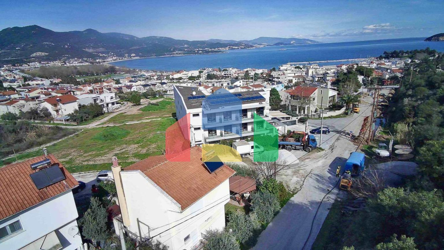 Продаж - Котедж 180 m² в Кавалі