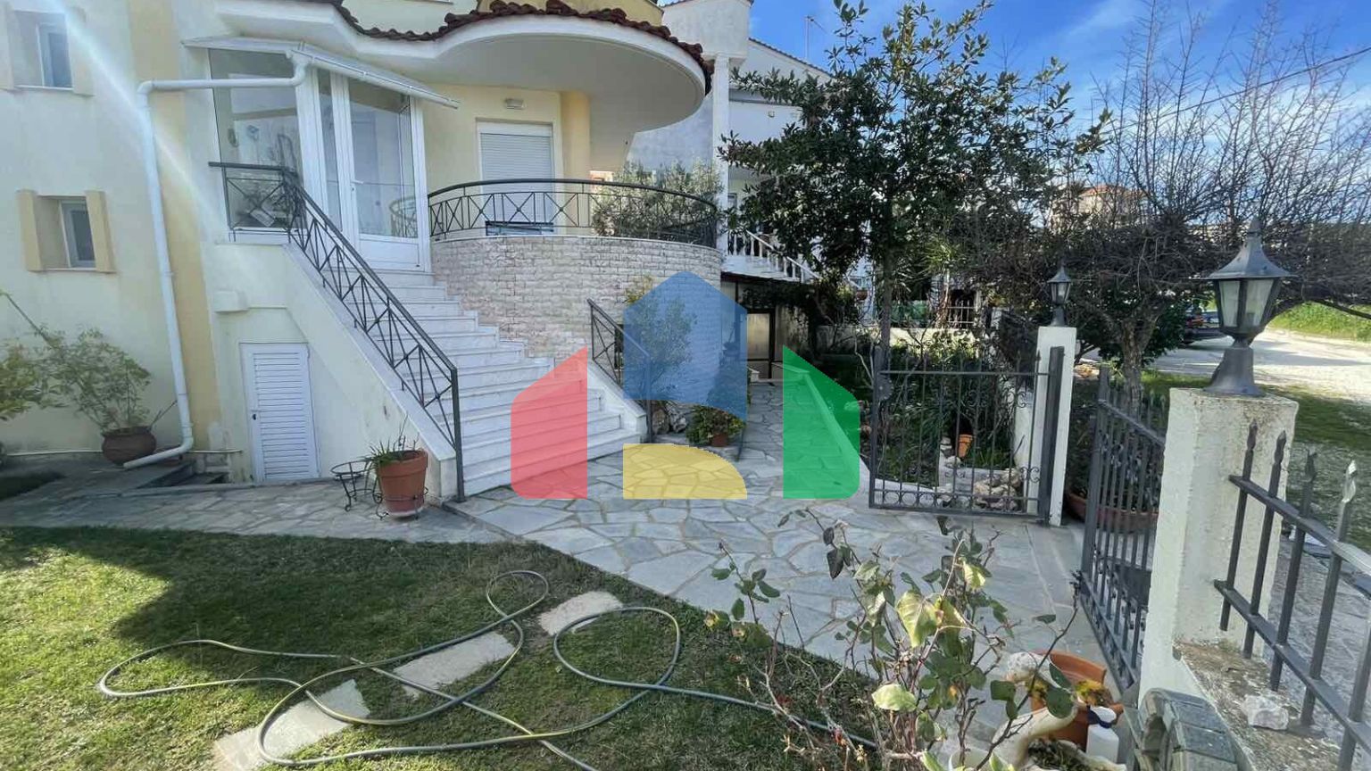 Продаж - Котедж 180 m² в Кавалі