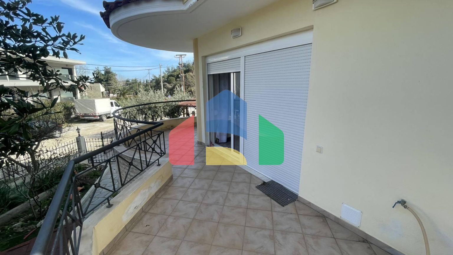 Продаж - Котедж 180 m² в Кавалі