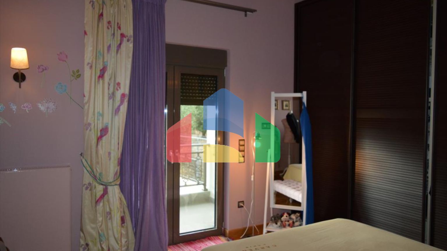 Продажа - Коттедж 376 m² в Лутраки