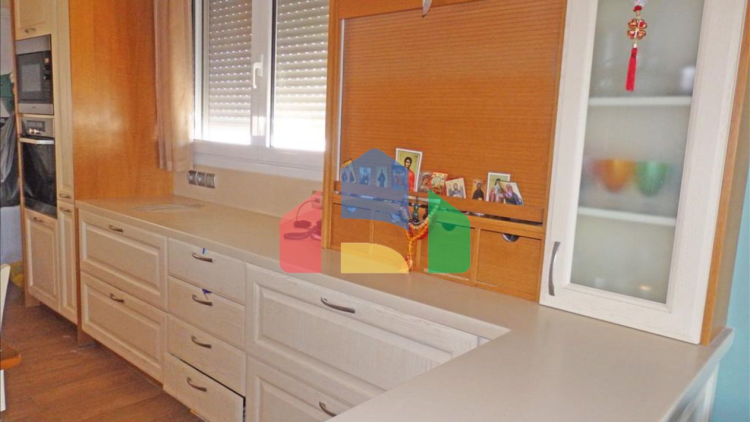 Продаж - Вілла 509 m² в Лутракі