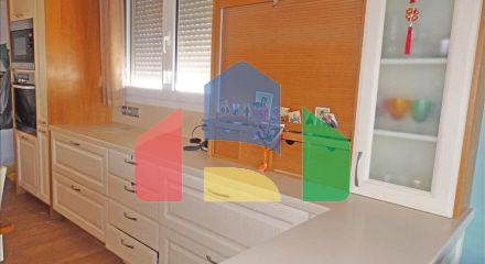 Продаж - Вілла 509 m² в Лутракі