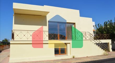 Продаж - Бізнес 833 m² в Лутракі
