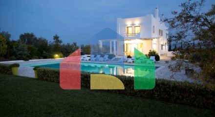 Продажа - Вилла 500 m² в Лутраки