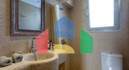 Продажа - Вилла 500 m² в Лутраки