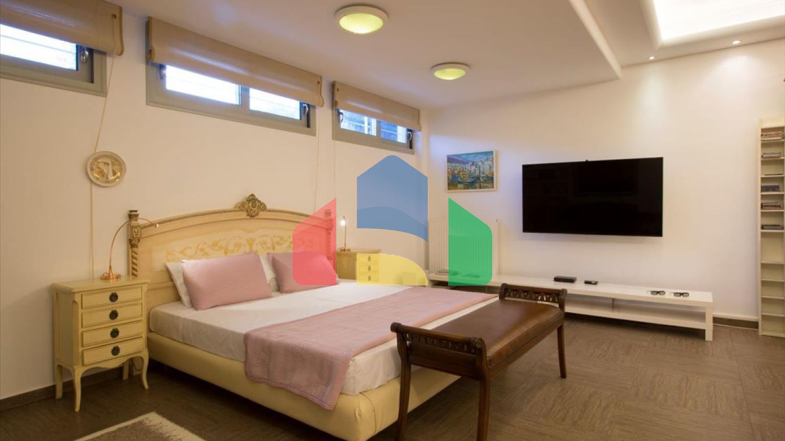 Продажа - Вилла 500 m² в Лутраки