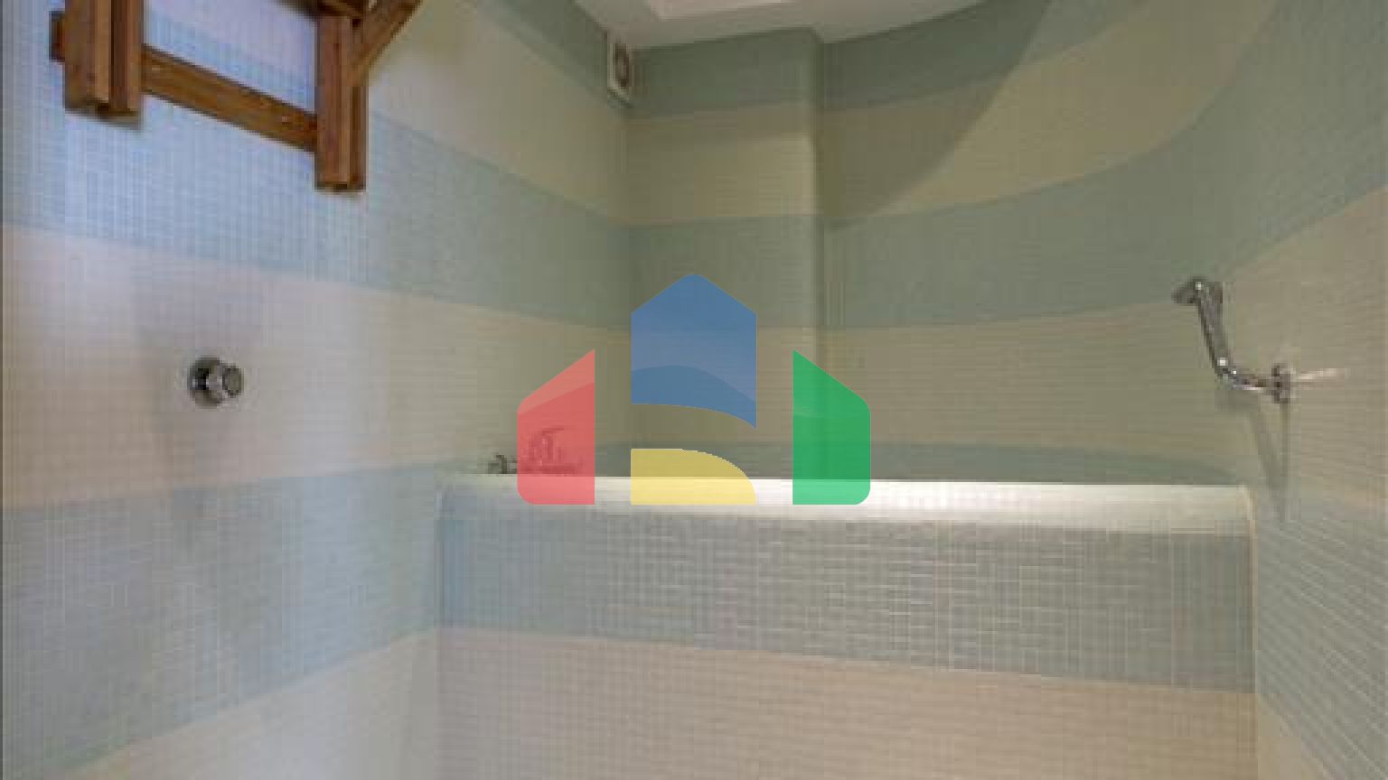 Продажа - Вилла 500 m² в Лутраки