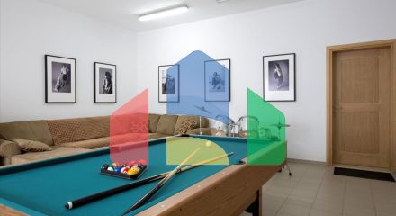 Продажа - Вилла 500 m² в Лутраки