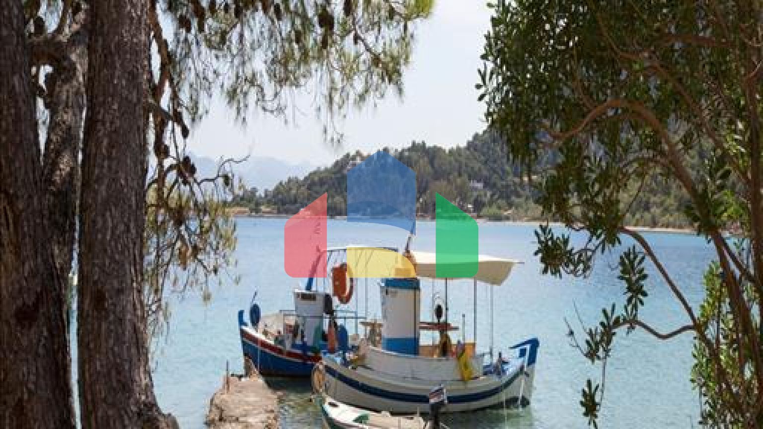 Продажа - Вилла 500 m² в Лутраки