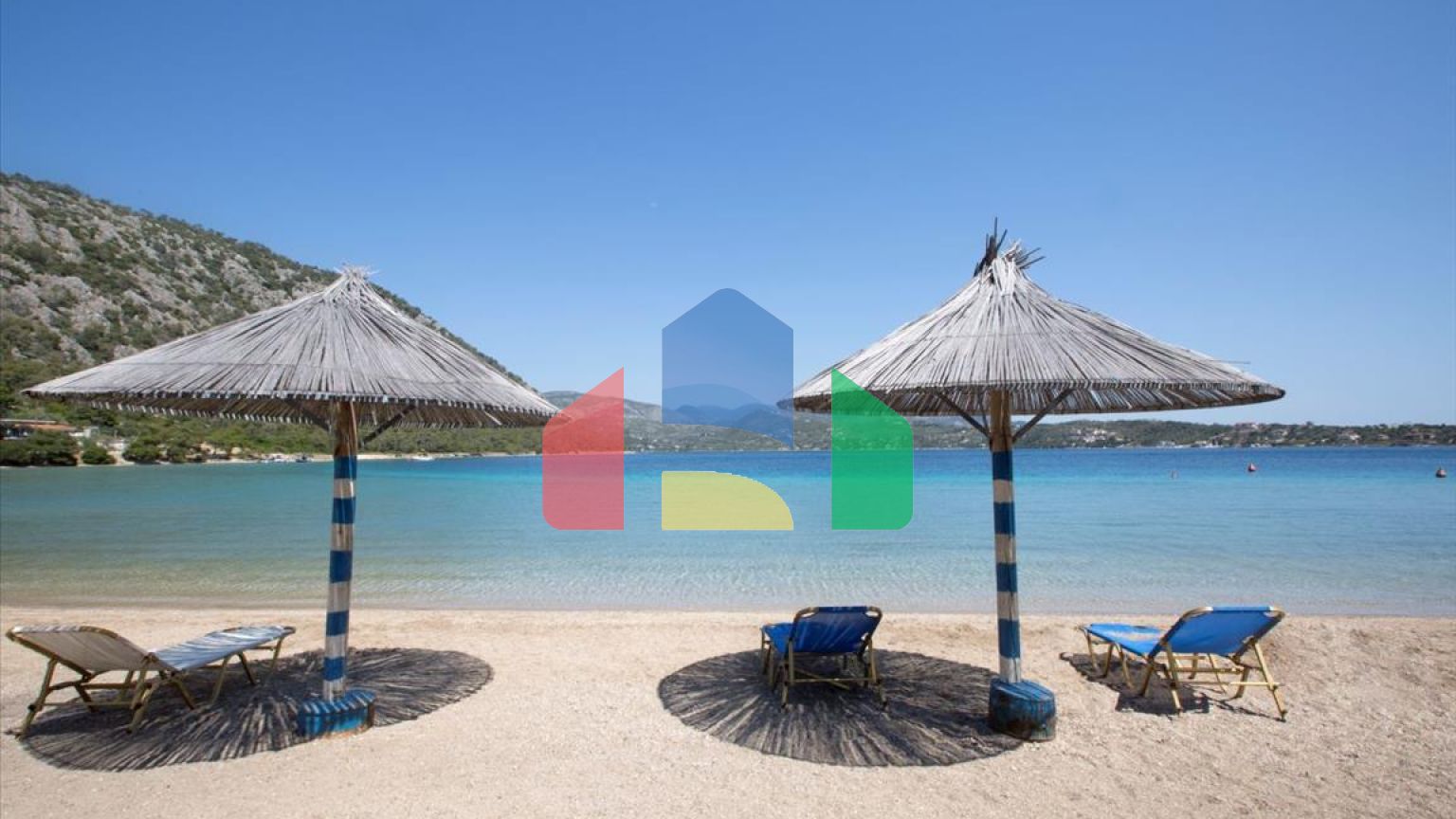 Продажа - Вилла 500 m² в Лутраки