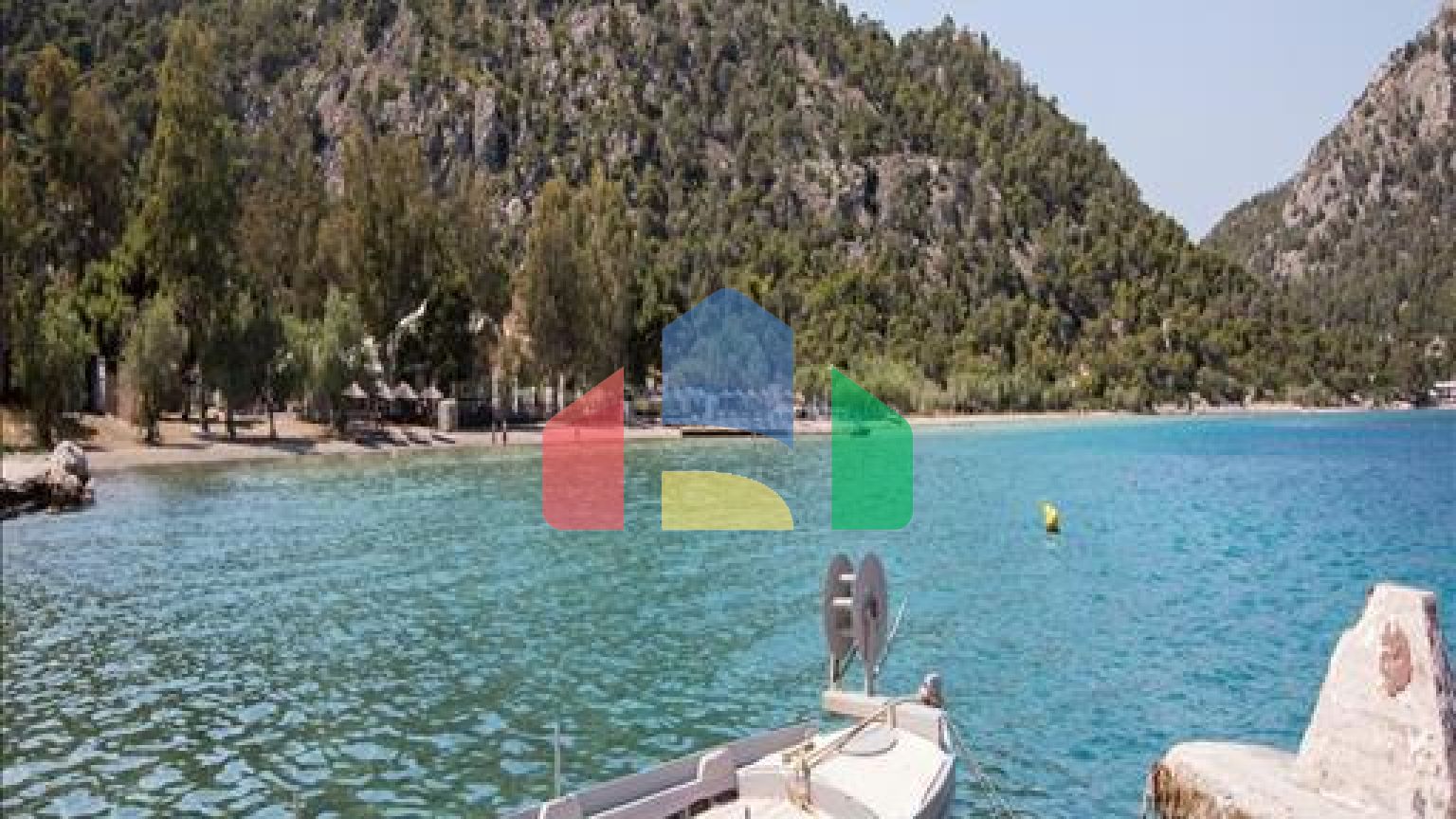 Продажа - Вилла 500 m² в Лутраки