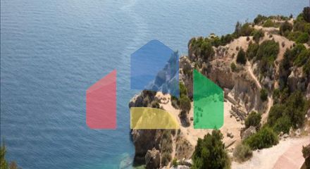 Продажа - Вилла 500 m² в Лутраки