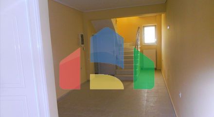 Продаж - Таунхаус 180 m² в Лутракі