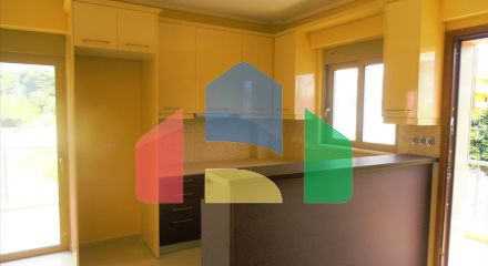 Продаж - Таунхаус 180 m² в Лутракі